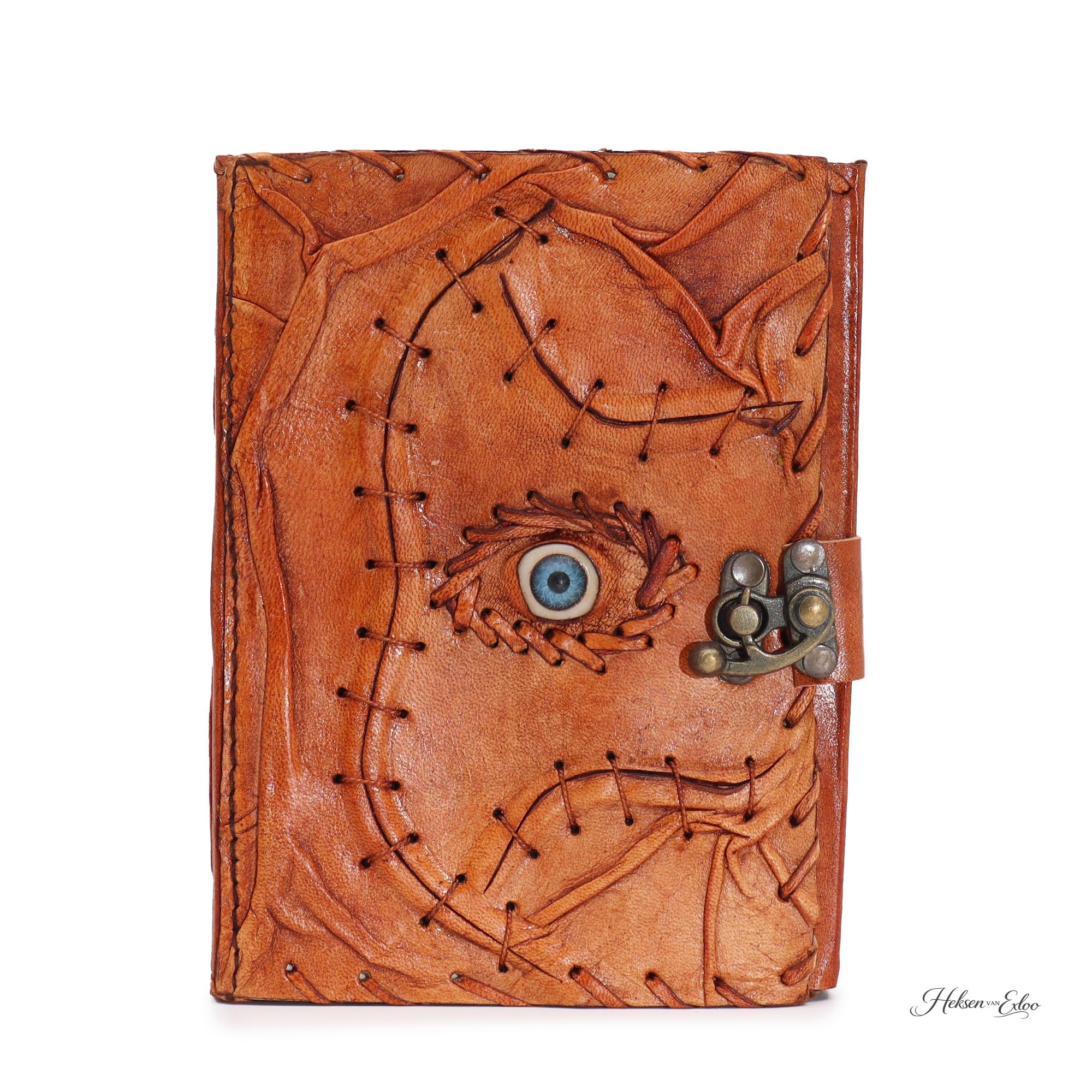 Lichtbruin Book Of Shadows – Grimoire met het Wakend Oog 4